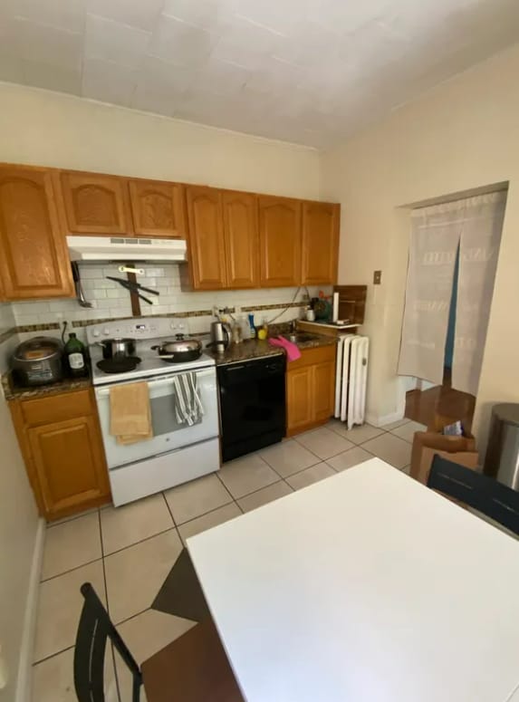 Pictures are representative samples of the advertised unit. In some cases, the actual units you tour - 25 Euston St