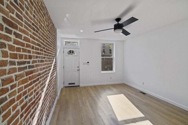 Photo - 105 S Poppleton St