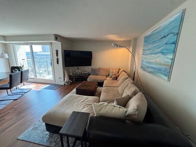 Photo - 121 Washington Ave S Unidad 314