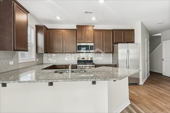 7 Corsica Ct