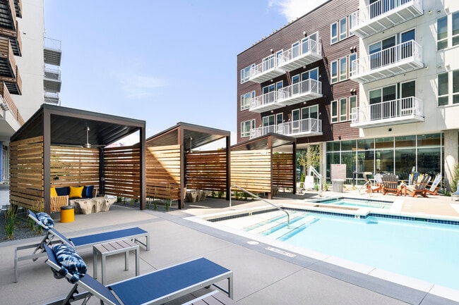 Cabañas junto a la piscina - Deco Apartments