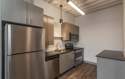 Photo - 941 W Dakin St