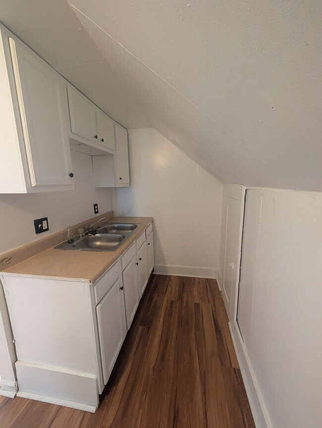 Photo - 10711 Joan Ave