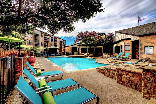 Spring Parc Apartment Homes, Dallas, Texas Pool