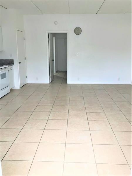 Photo - 3611 N Dixie Hwy Apartment Unit 3617