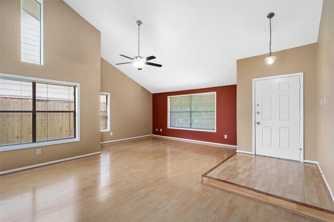 Photo - 2315 Woodstream Blvd