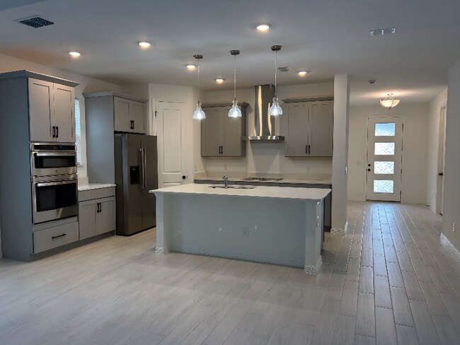 Photo - 6640 Wake St