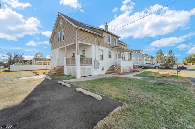 Photo - 43 Hillcrest Ave