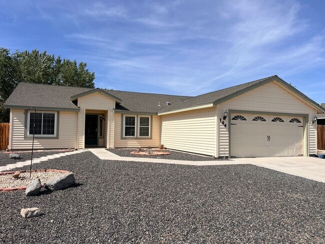 Quaint 3 Bedroom Fernley Home - Quaint 3 Bedroom Fernley Home