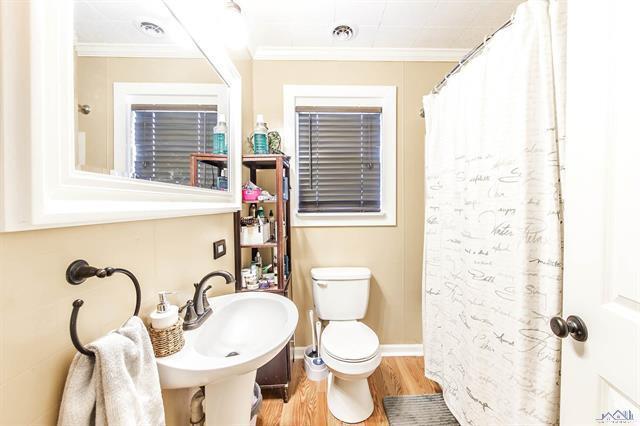 Photo - 601 Poplar St