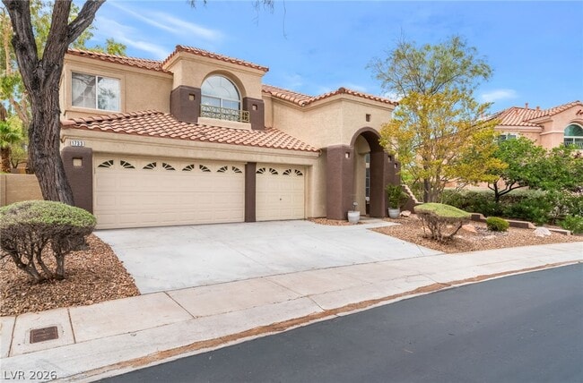 Photo - 1733 Tesara Vista Pl