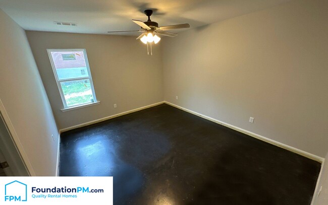 Photo - 307 Harrell St