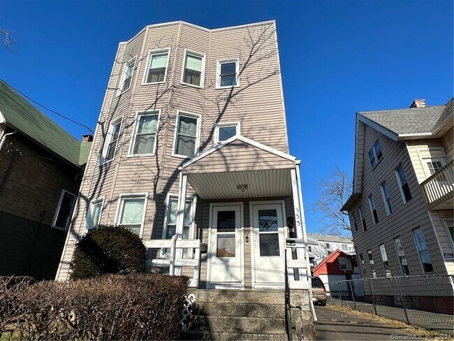 Photo - 555 Lombard St