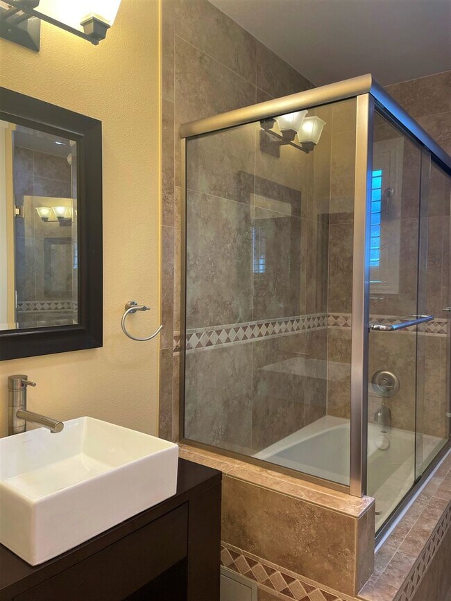 Photo - Serene, Executive 5 Bedroom 3 Bath Home with Private Front yard and Backyard - Palo Alto
