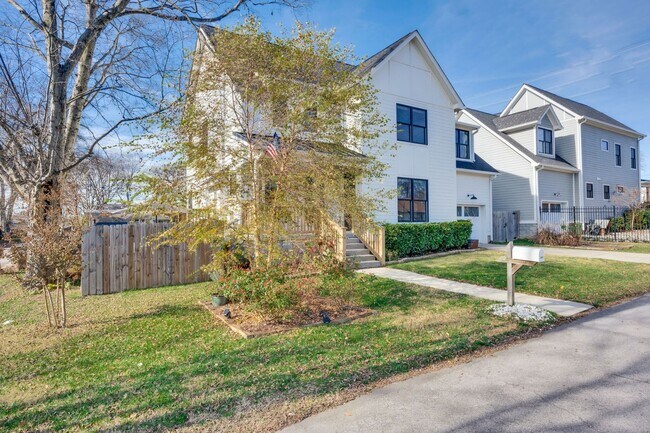 Photo - Lovely 3BE/3modern farmhouse is a sheer de...