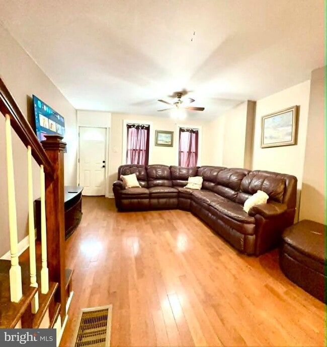Photo - 1209 Peters St