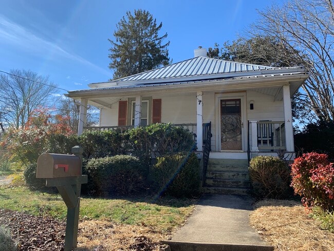 Photo - 7 Galax Ave Casa