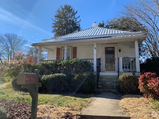 Building Photo - 7 Galax Ave Rental