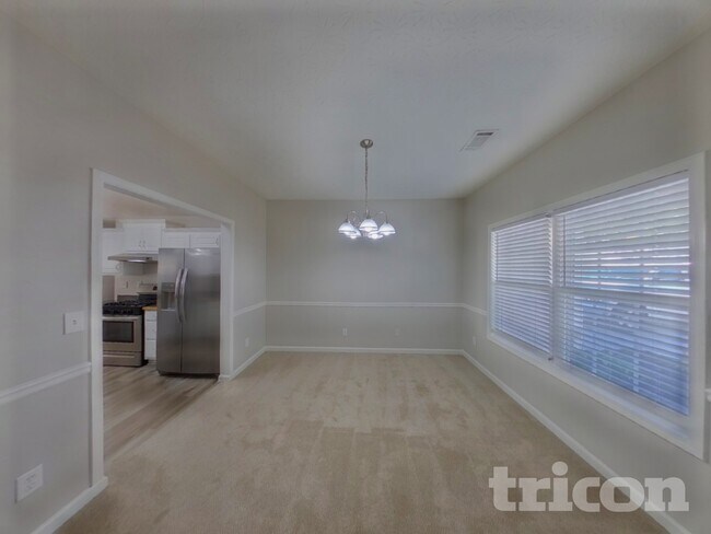 Photo - 348 Shadowbrooke Cir SW