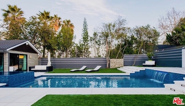 Photo - 12318 Sunset Blvd