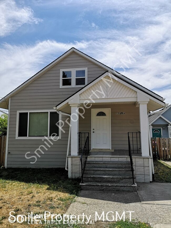 Building Photo - 13108 SE Cora St Unit A