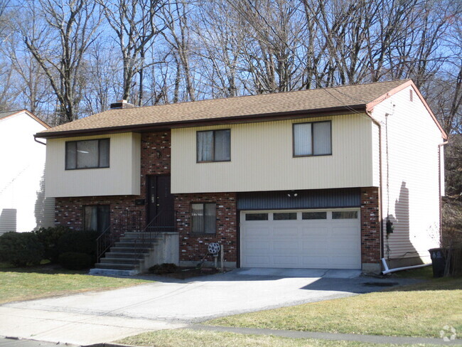 Building Photo - 129 Haig Ave Rental