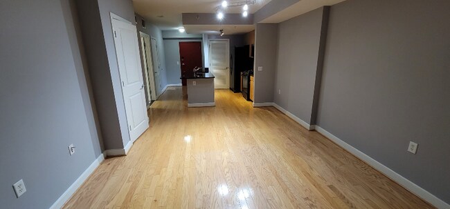 Photo - 1117 10th St NW Unidad 210