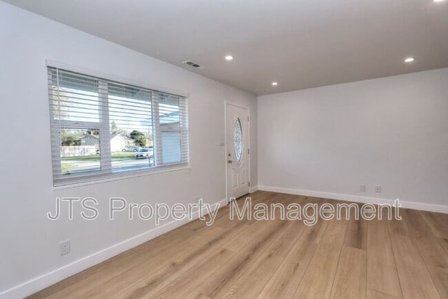 Photo - 5221 Tucson Cir