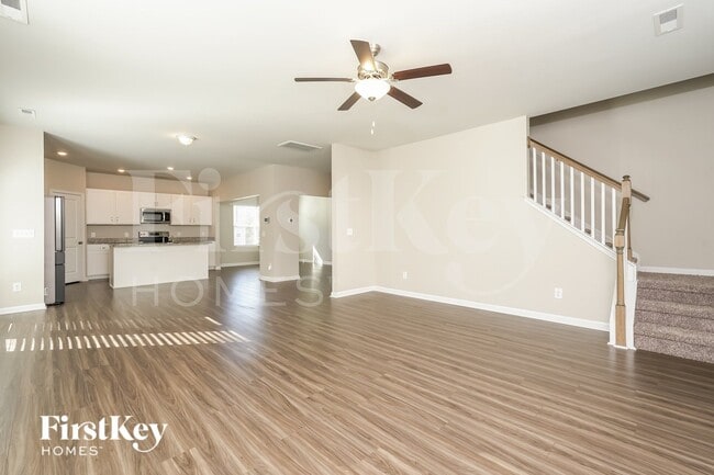 Photo - 3710 Streamside Dr