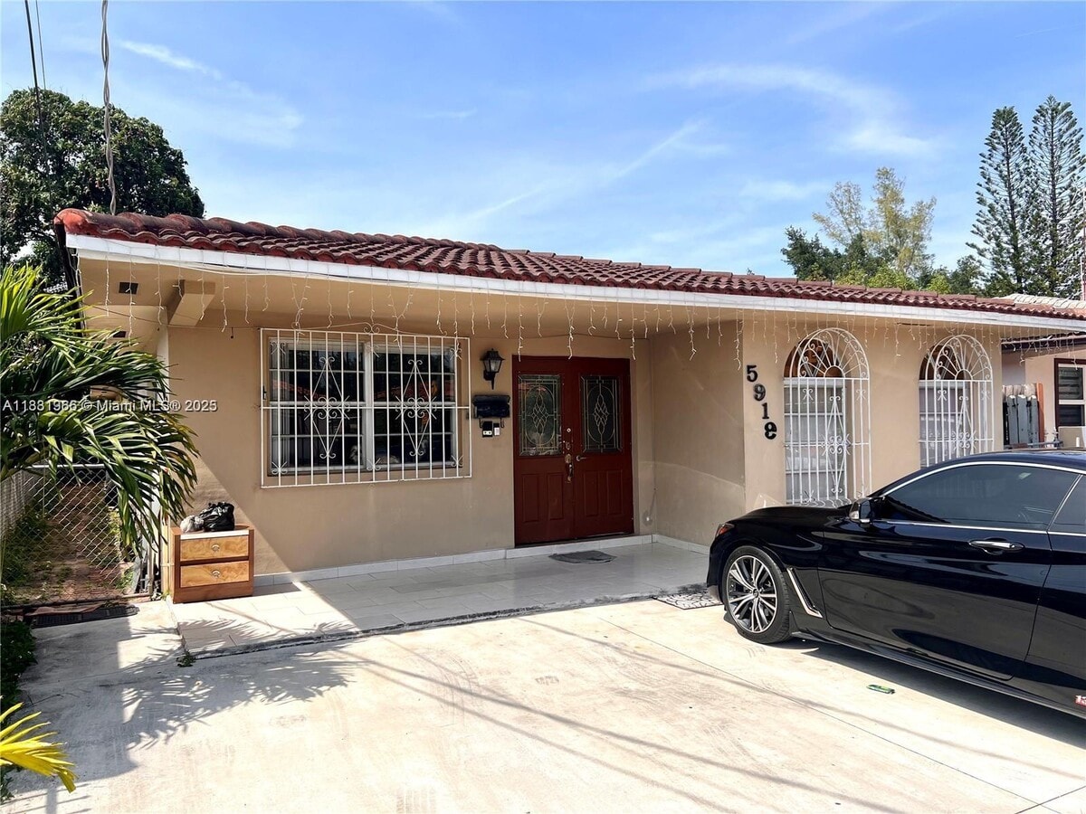 Photo - 5919 SW 4th St Apartamento Unidad 0