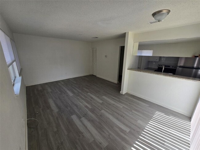 Photo - 202 Northcrest Cir Unidad D