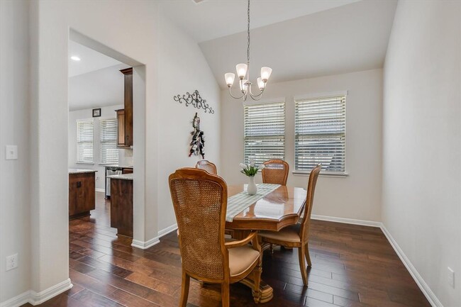 Photo - 2717 Coral Valley Dr