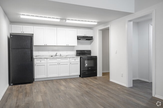1BR, 1BA - 576SF - Kitchen - Thymewood