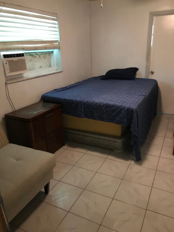 Photo - 1425 Hillcrest Dr Unidad 2