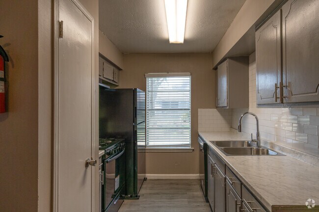 Photo - The Crossings at 31st Street