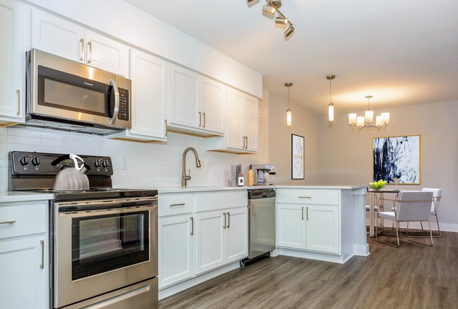 Building Photo - Reserves at Tidewater Rental