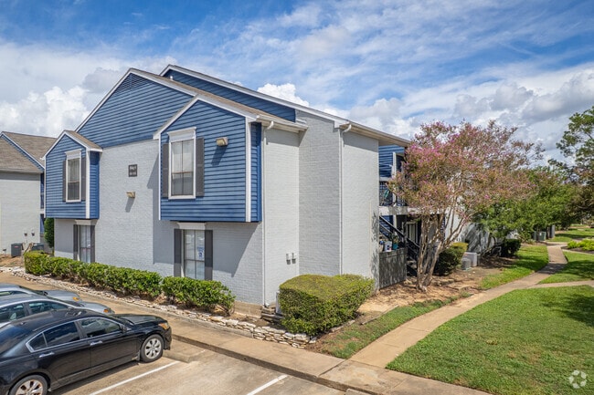 2031 Westborough Dr