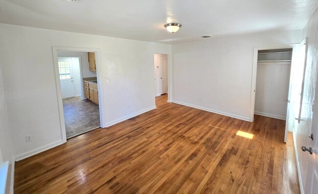 Photo - CHARMING 2 BEDROOM SINGLE FAMILY