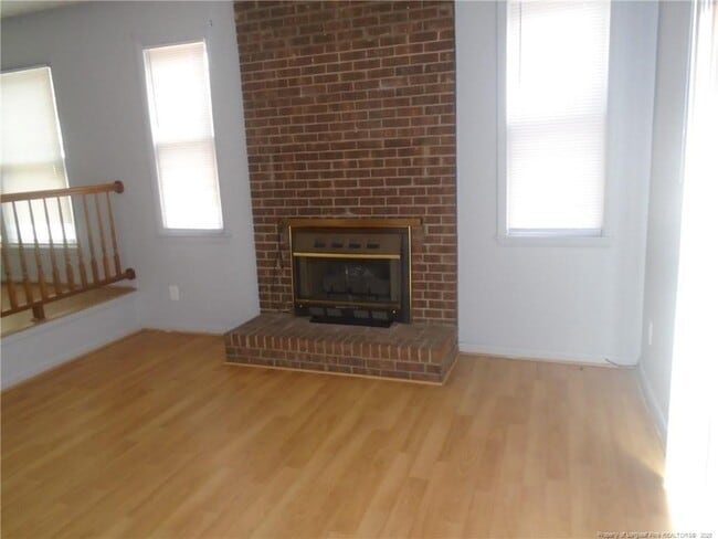 Photo - 103 Alexander Ln