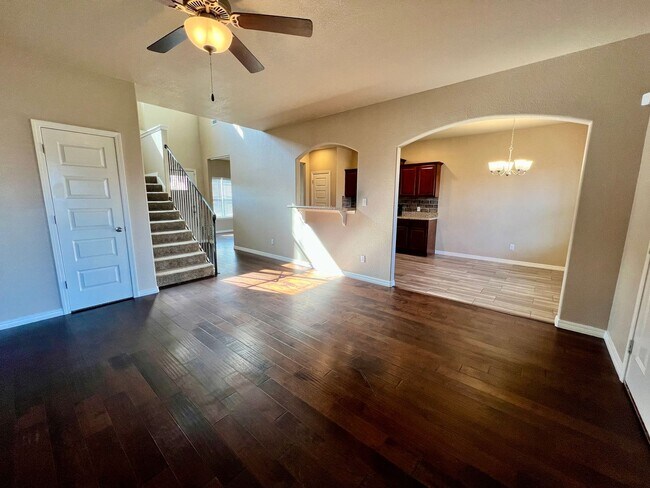 Photo - 615 Ridge Point Dr