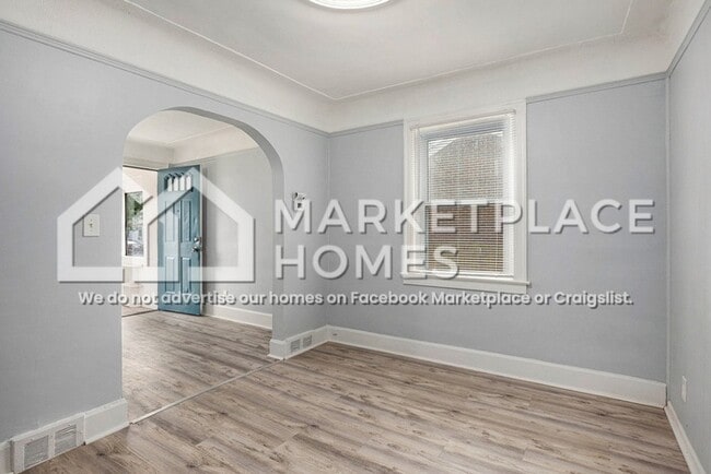Photo - 7043 Meadow Ave