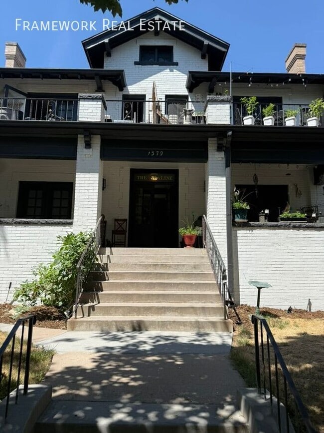 Photo - 1379 Detroit St Unit 3
