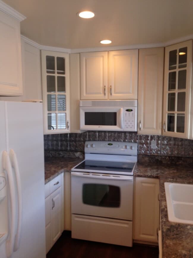 Photo - Holladay T/Home in Beautiful Garden Setting