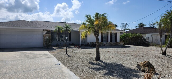 Building Photo - 1666 Sabal Palm Dr Rental