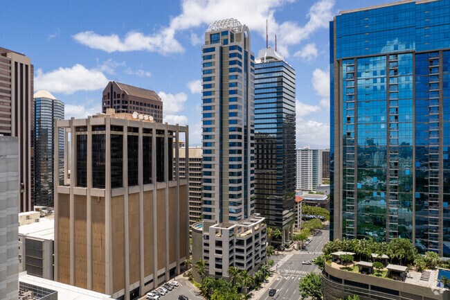 Photo - Pinnacle Honolulu Apartments