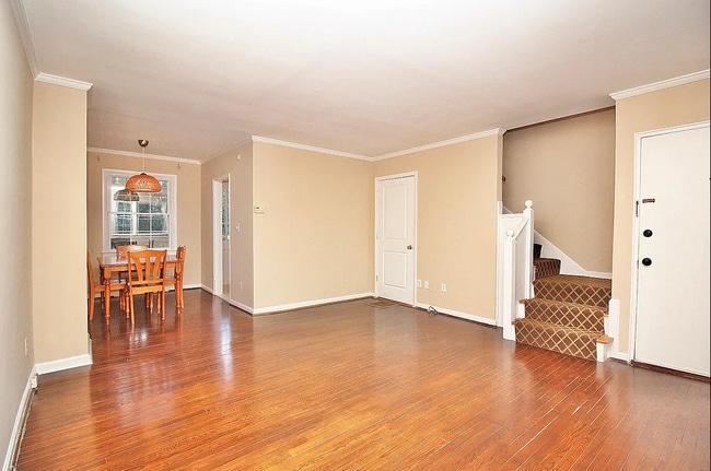 Photo - 427 Wakefield Dr Unit A