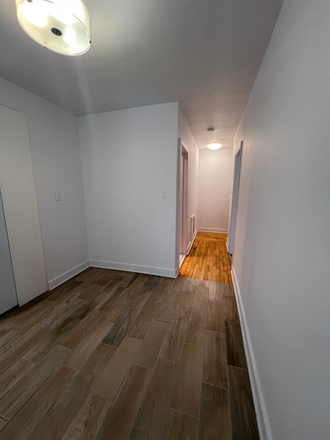 Photo - 2475 Av Van Horne