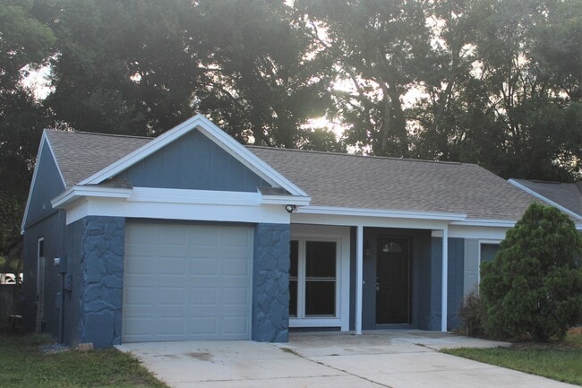 Photo - 205 Regal Park Dr