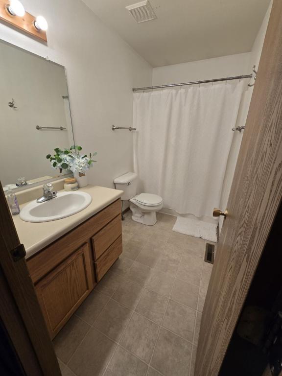 Photo - 1235 Ziebach St