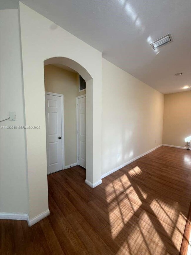 Photo - 448 NE 21st Ave